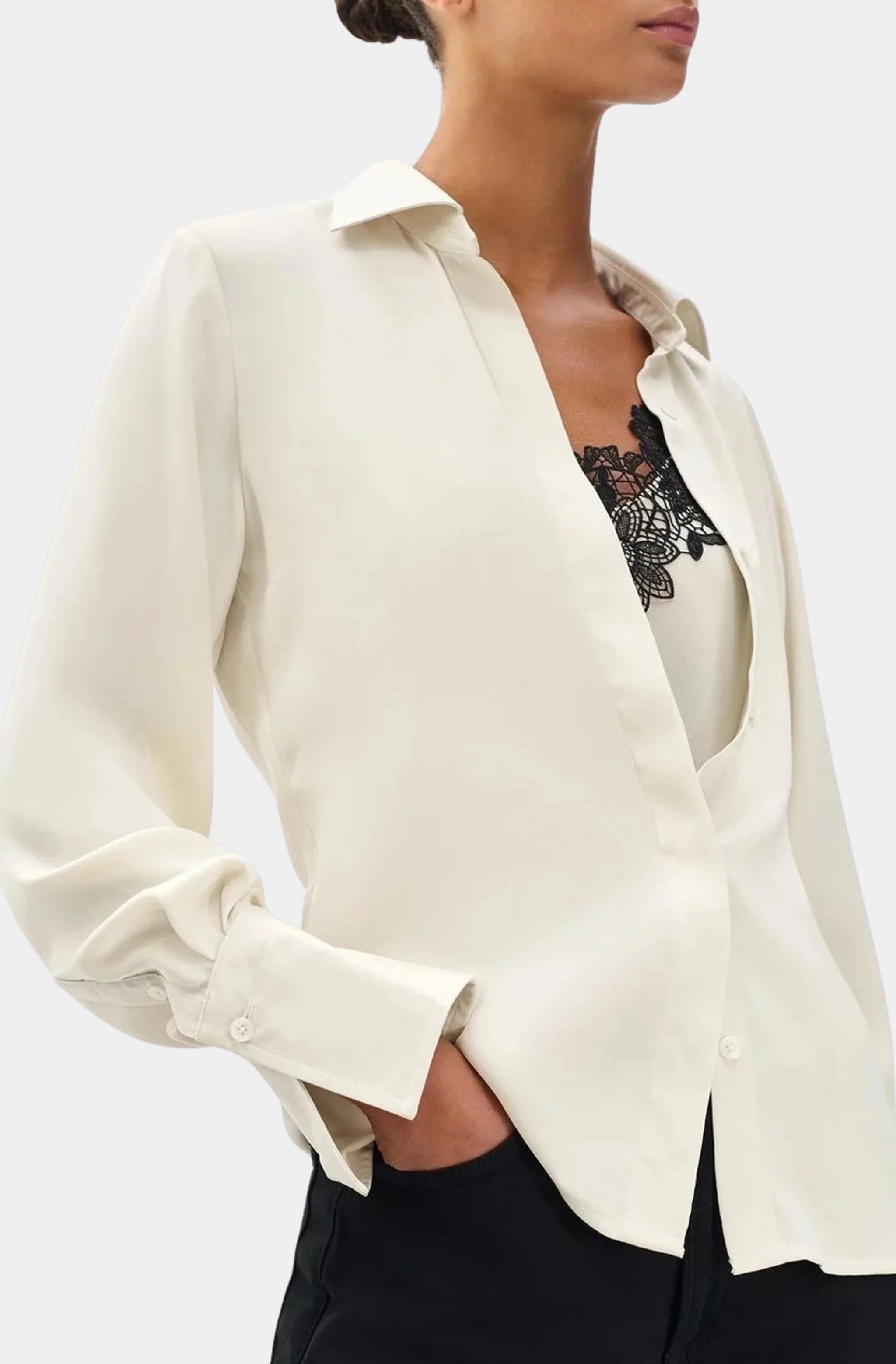 Venus Popover Blouse