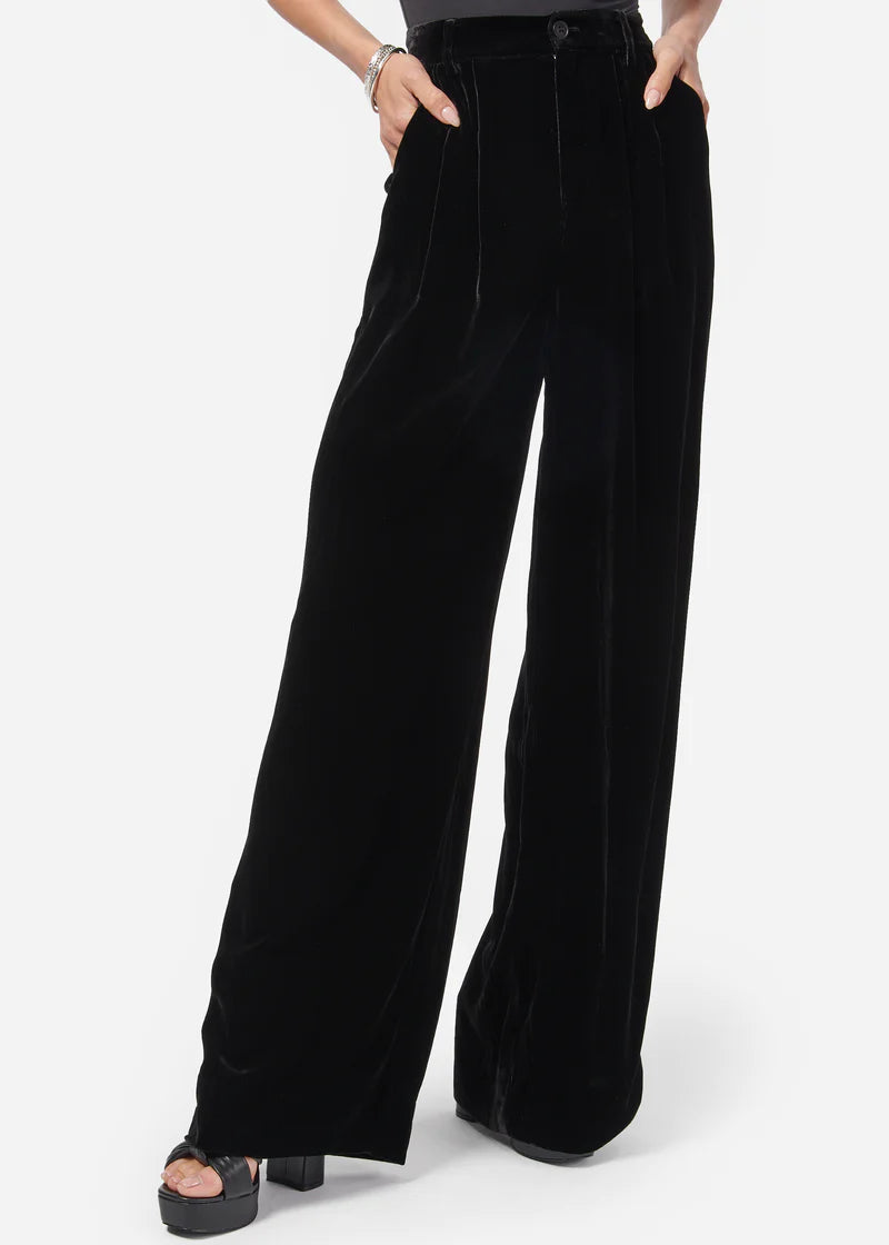 Rylie Velvet Pant