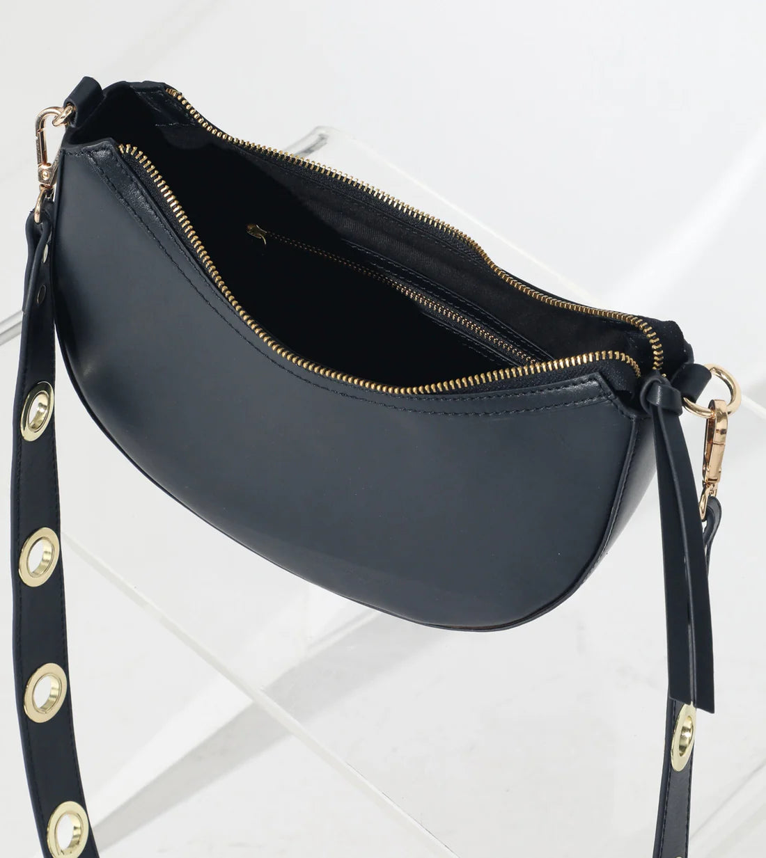 Lyon Crossbody